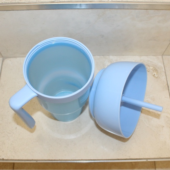 Cup and snack holder in blue (NWOT) - Picture 3 of 5